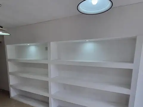 Local en Alquiler en Capitan Bermudez, $ 150.000