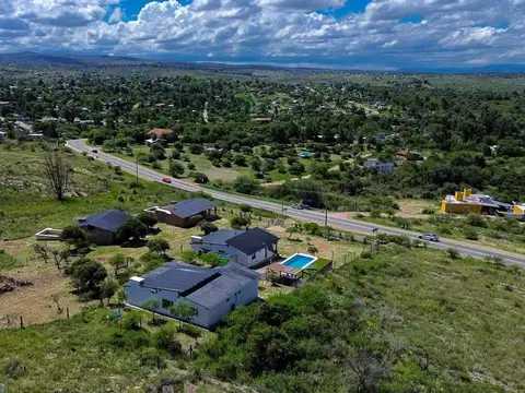 Casa en Venta con 4 cocheras