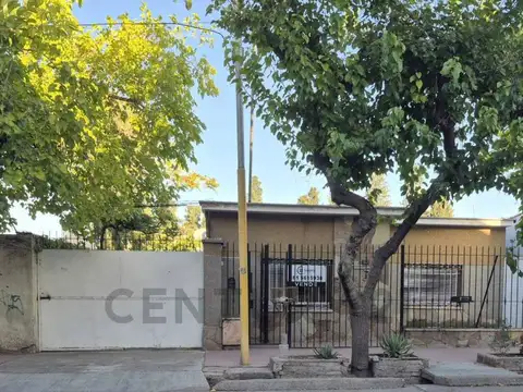 Padre vazquez 1800, Piso 0