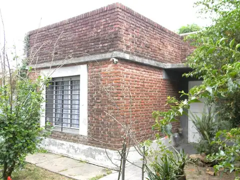 CASA EN JOSE C. PAZ