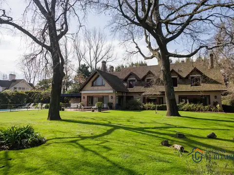 Casa en impecable estado en venta - Teresa Urdapilleta propiedades