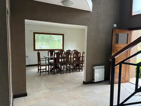 Casa en alquiler temporal en Canning Barrio San Eliseo Golf