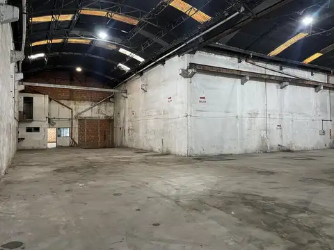 Galpon en Venta en Boca, USD 320.000