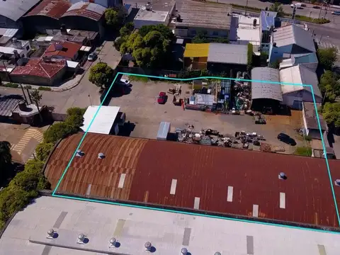 Venta Galpón frente al CPC Av. Sabattini