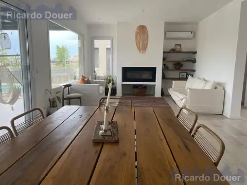 Casa en Alquiler en El Cantón, USD 2.500
