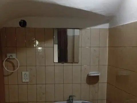 Local en Alquiler en Longchamps, $ 2.200.000