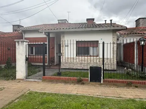 VENTA DE CASA EN EZPELETA
