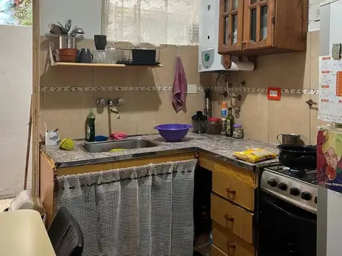 Depto Tipo Casa 2 ambientes con 1 baño