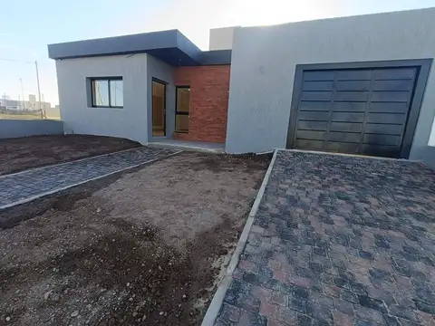 VENTA CASA RINCONES MANANTIALES 2 D