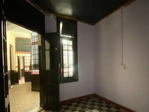 Local en Venta Via Púb.