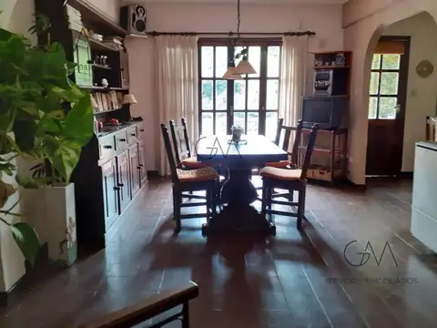 Casa en Alquiler Temporal con 1 cochera