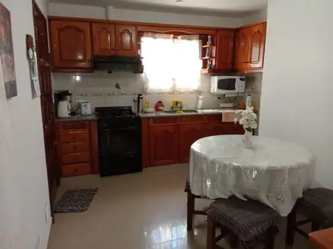 Casa 4 ambientes con 3 baños