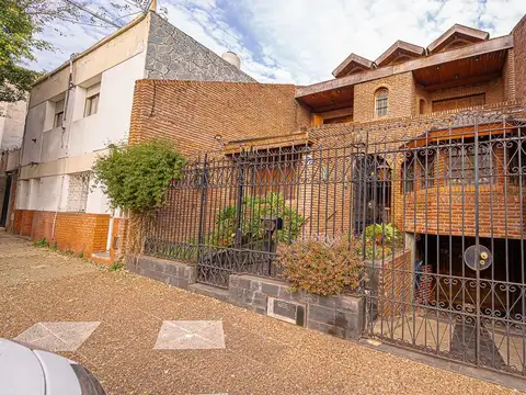 Casa en Venta en Parque Chacabuco, USD 520.000