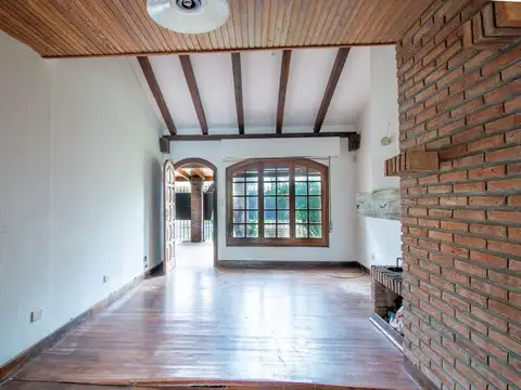 CASA EN VENTA CON PATIO LA FLORIDA