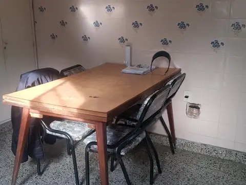 Departamento 5 ambientes con 2 baños