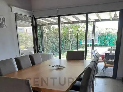 Casa en Venta de 4 dormitorios