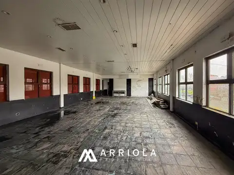 Local en Alquiler 40 años
