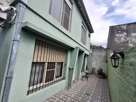 Depto Tipo Casa en Venta en Jose Leon Suarez, USD 80.000
