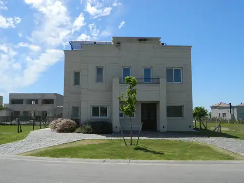 Casa - Acacias