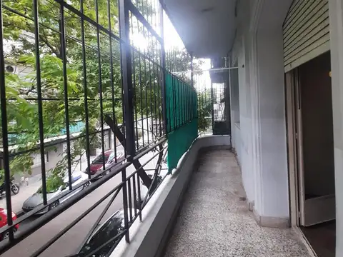 Departamento 2 ambientes amplios Balcón, apto profesional