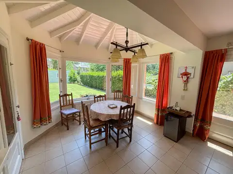 Casa en Venta al Este