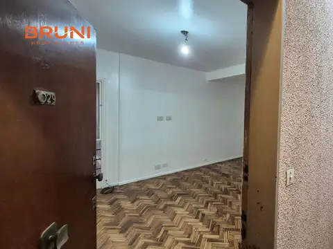 Oficina en Alquiler 50 años