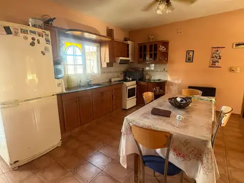 Bomberos Voluntarios 1900, Piso 1