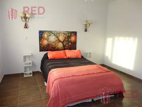 Casa en Venta con 6 cocheras