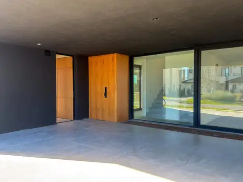 Avenida de los Lagos. Barrio Costas - Puertos del Lago