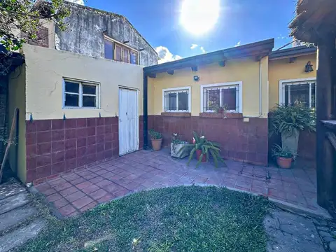 CASA DE ESTILO EN ZONA CENTRO DE V.G.G