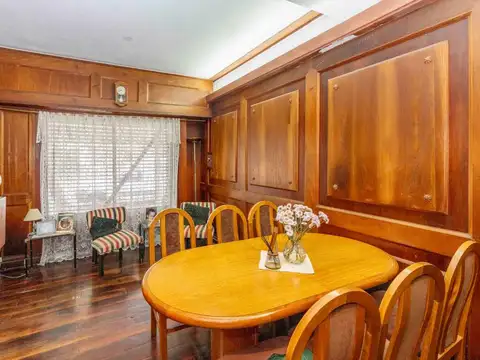 Depto Tipo Casa 6 ambientes con 2 baños