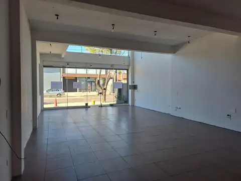 Local en Alquiler en Martínez Fleming / Panamericana, USD 3.500
