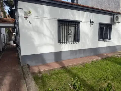 casa con dor dormitorios y patio