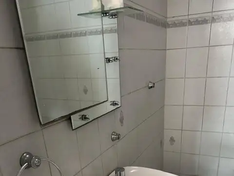Casa en Alquiler con 1 cochera