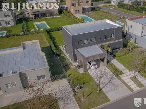 Casa en Venta en El Cantón - Barrio Puerto, USD 350.000