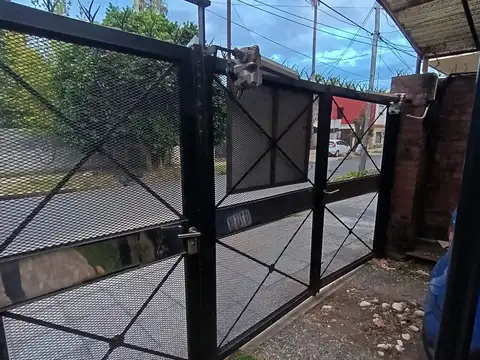 Depto Tipo Casa 5 ambientes con 2 baños