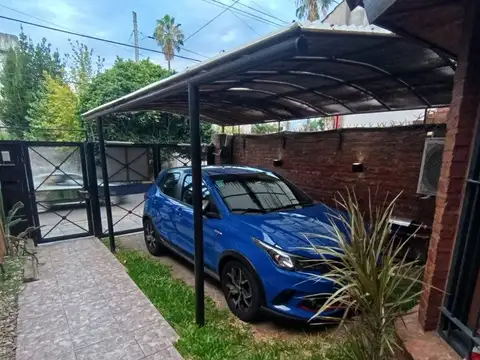 Depto Tipo Casa en Venta en El Palomar, USD 145.000