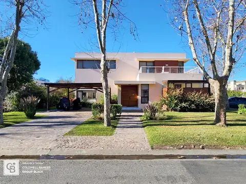 CASA I VENTA  I 4 DORMIT I SOLARES DEL TALAR I EL TALAR I PACHECO I PANAMERICANA KM26