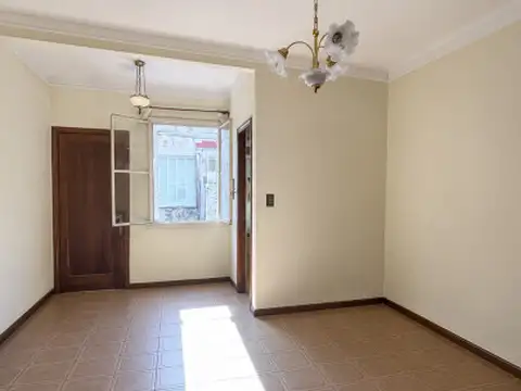 Depto Tipo Casa 2 ambientes con 1 baño