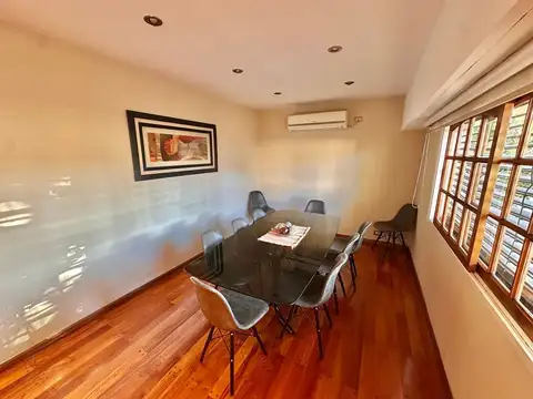 Depto Tipo Casa 5 ambientes con 2 baños