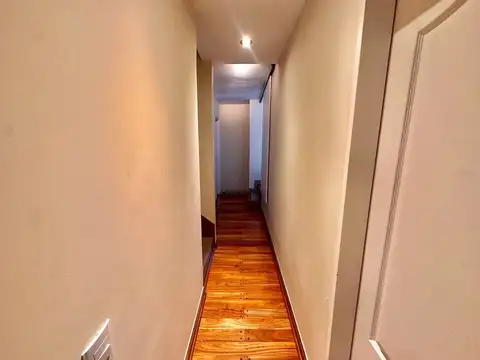 Venta ph 5 ambientes con altillo, patio y parrilla