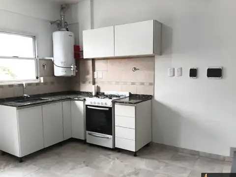 Depto Tipo Casa en Alquiler de 3 ambientes