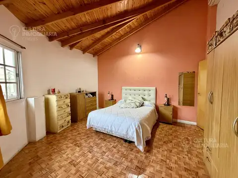 Depto Tipo Casa en Venta en Centro, USD 65.000