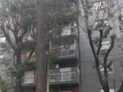 Floresta Departamento 2 ambientes c/cochera