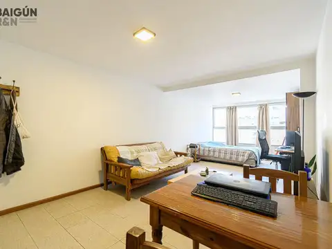 Ayacucho  900 y M.T.Alvear