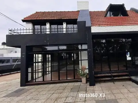 Local en Venta 30 años