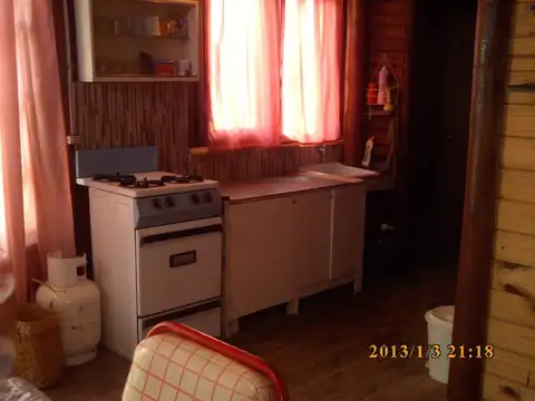 Casa 3 ambientes con 1 baño