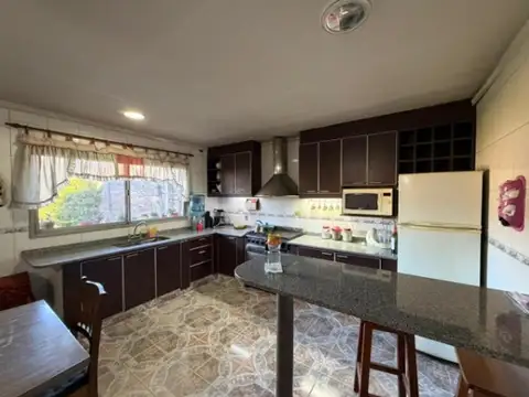 Casa en Venta en Ezpeleta Este, USD 85.000