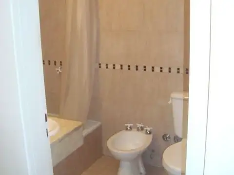 Departamento en Alquiler en Banfield, $ 600.000