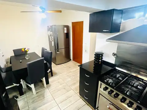 Depto Tipo Casa 4 ambientes con 1 baño